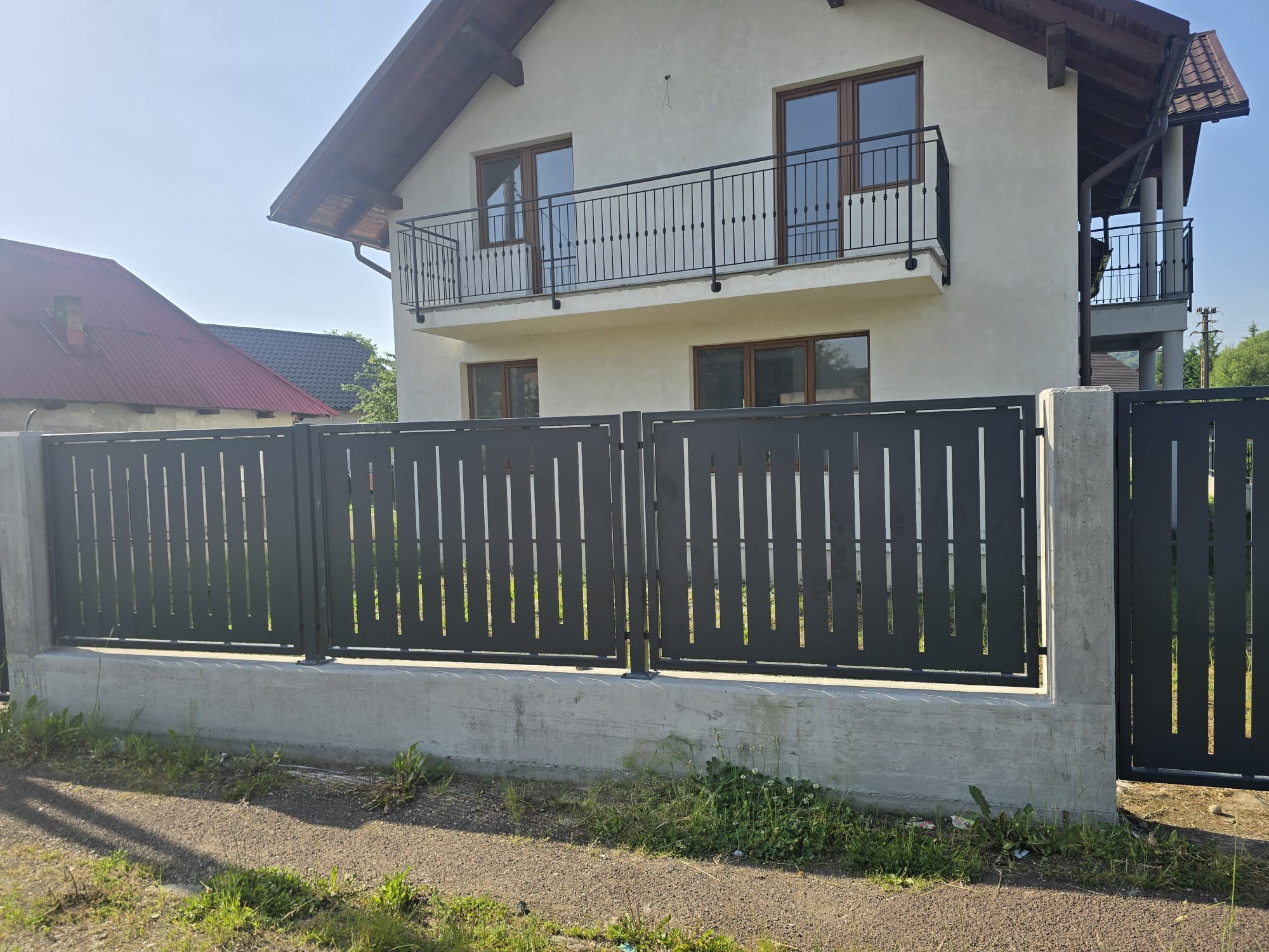 Porti si panouri de gard metalice, fier forjat